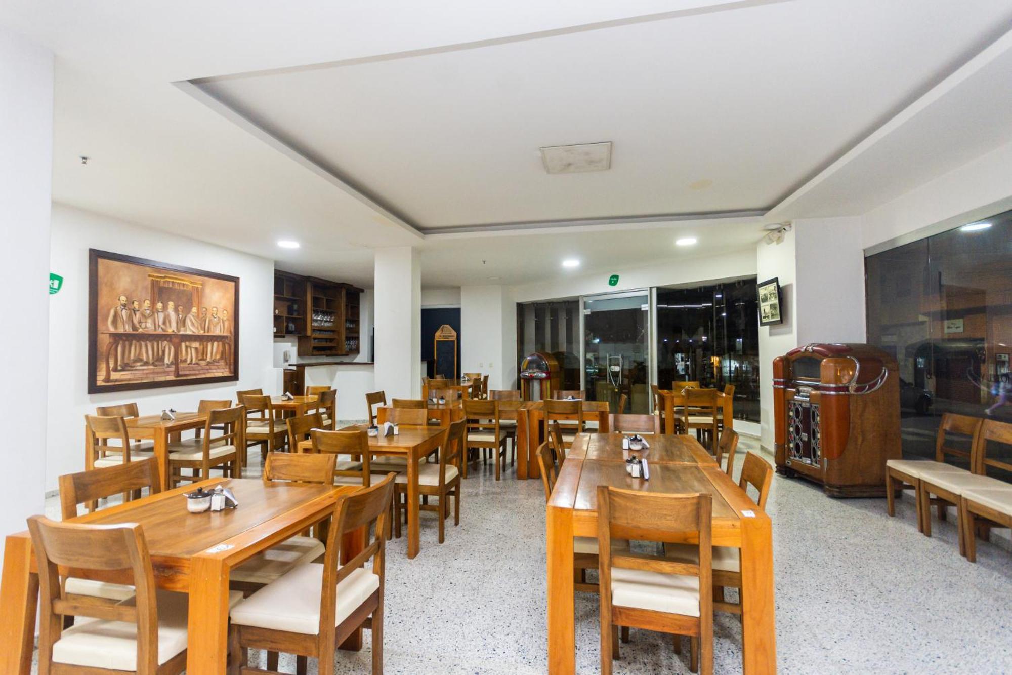 Hotel Bicentenario Rionegro Exterior foto