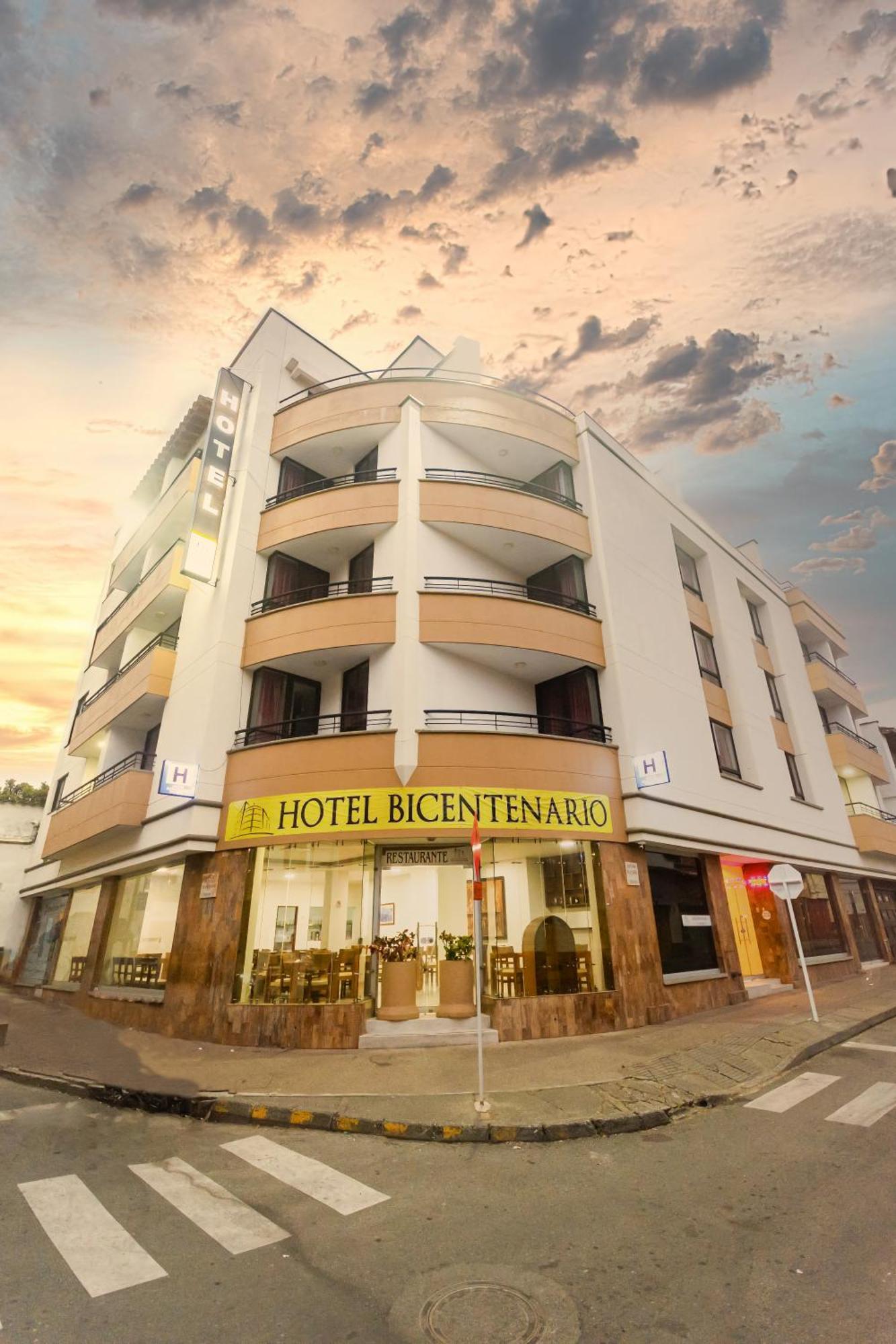 Hotel Bicentenario Rionegro Exterior foto
